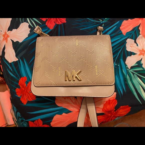 Mk rose gold and gold purse - Picture 1 of 3
